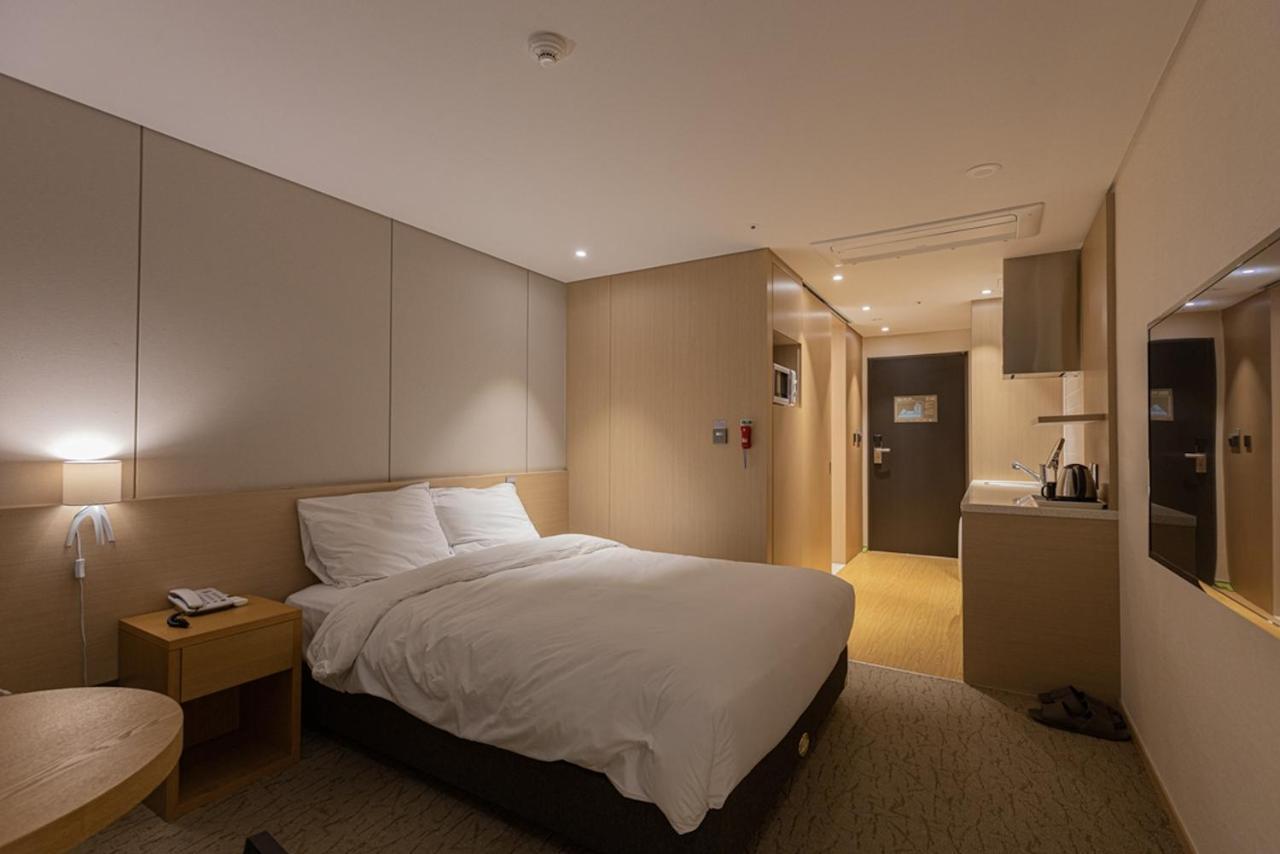 Hotel Zinc Seogwipo Esterno foto