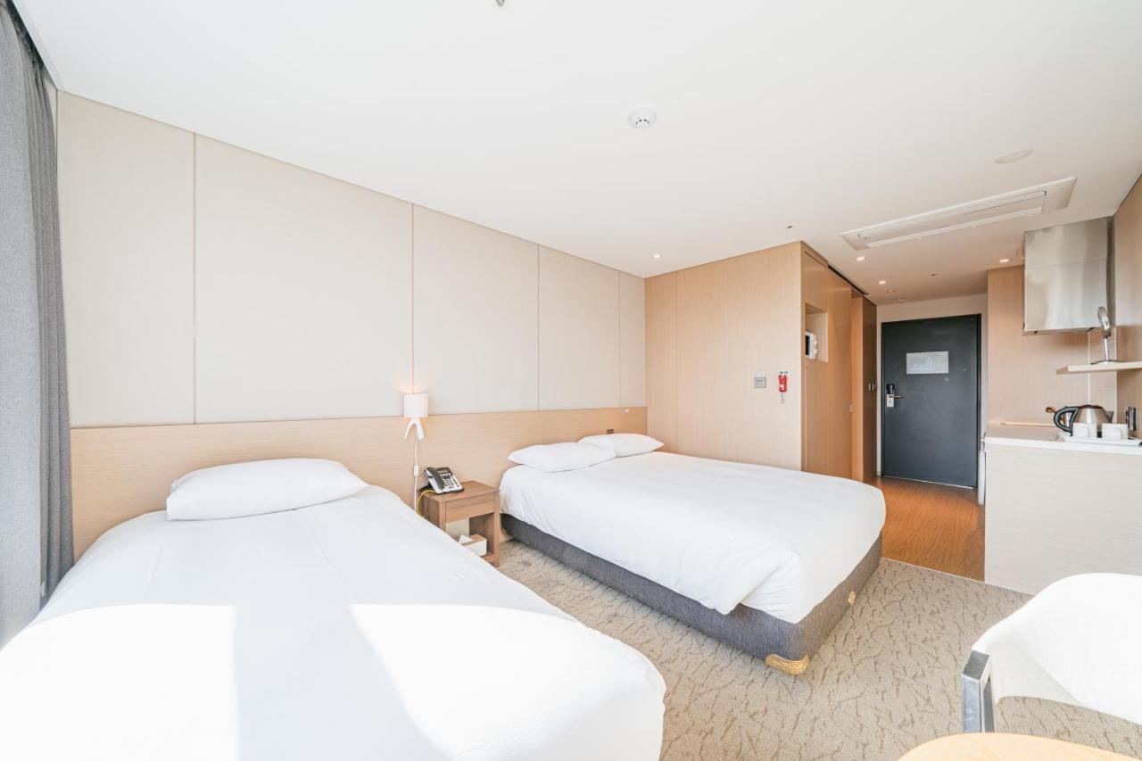Hotel Zinc Seogwipo Esterno foto