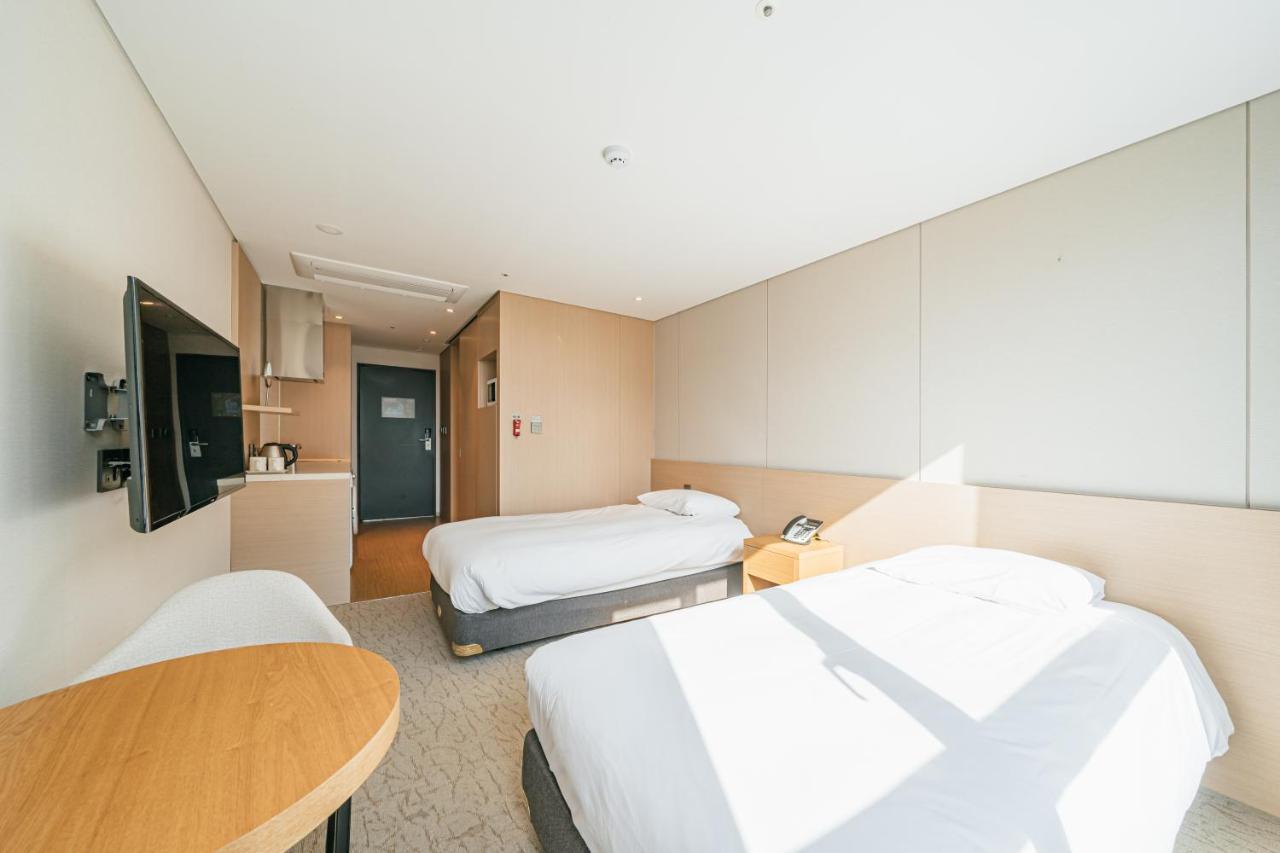 Hotel Zinc Seogwipo Esterno foto