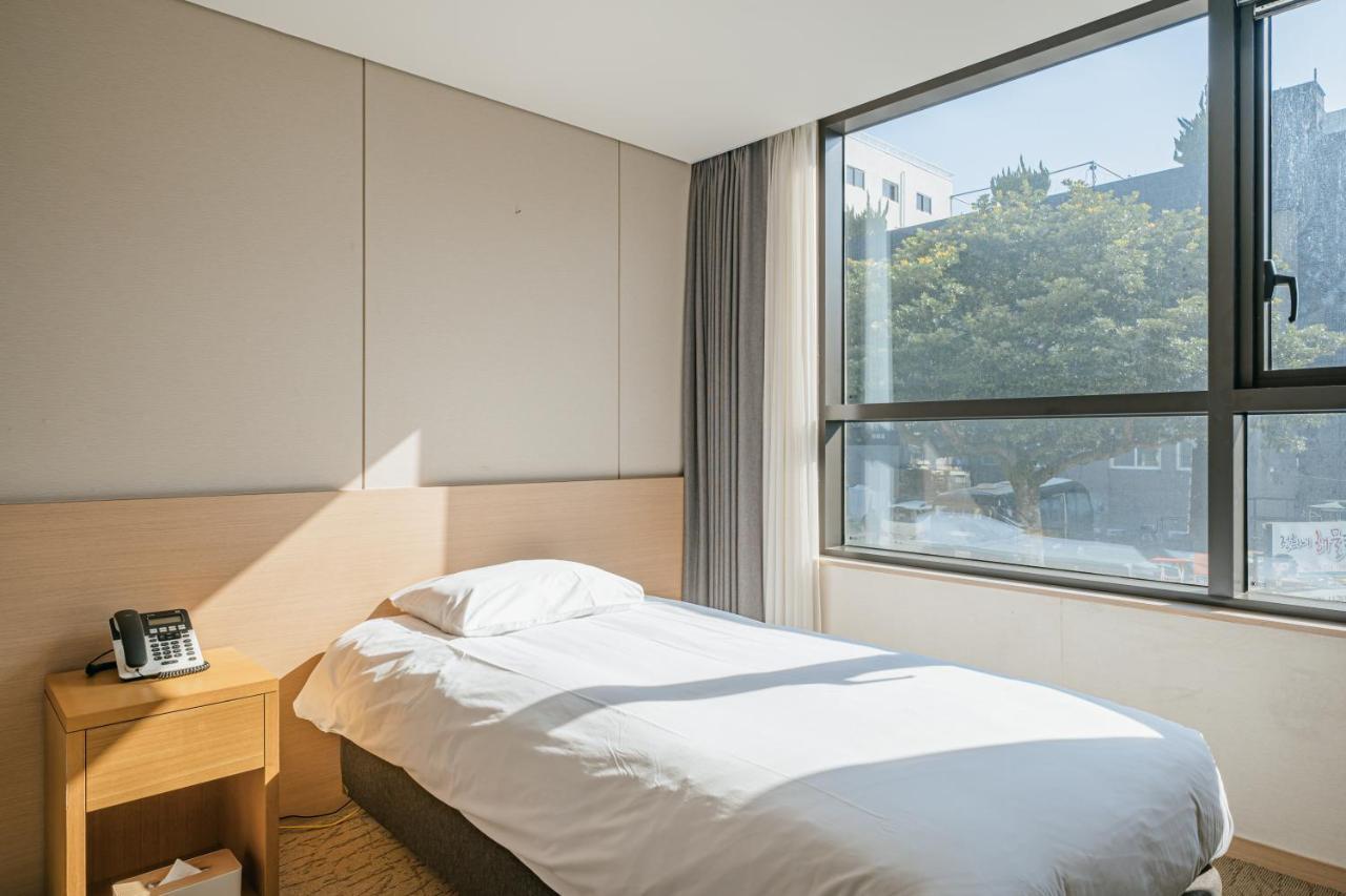 Hotel Zinc Seogwipo Esterno foto